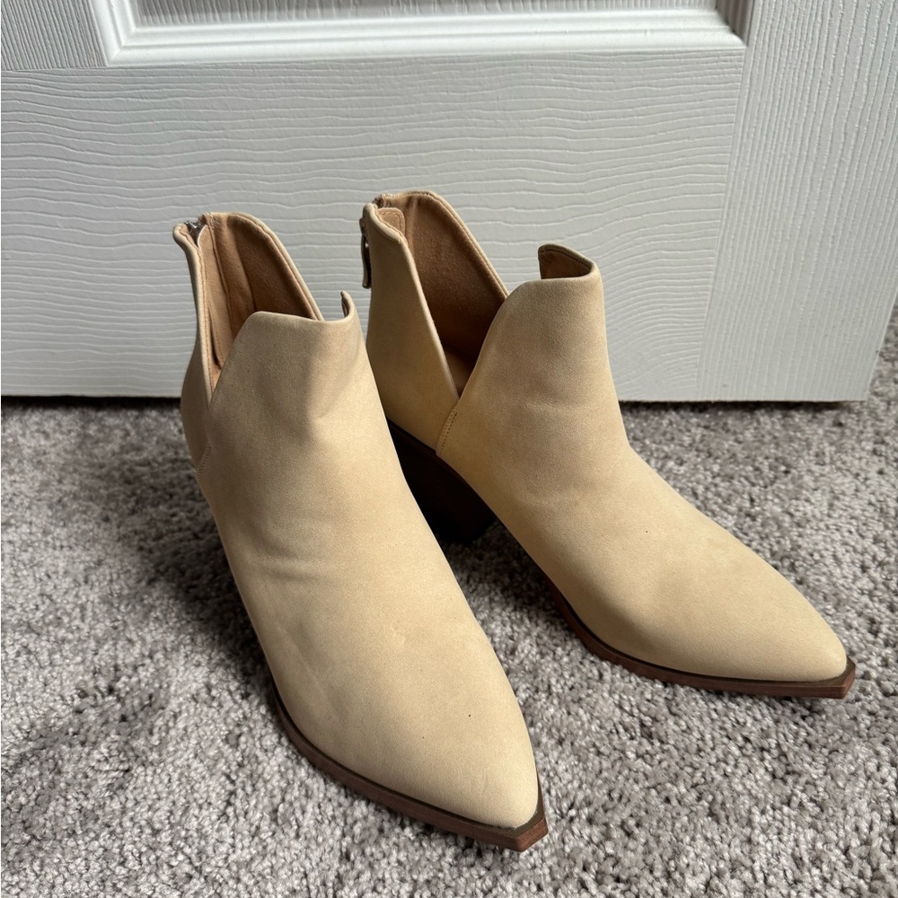 Cream Chelsea Ankle Boots with Suede Finish